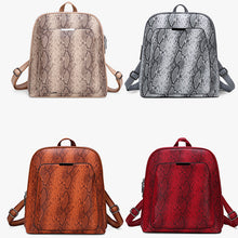 Cargar imagen en el visor de la galería, Mochila Agustina